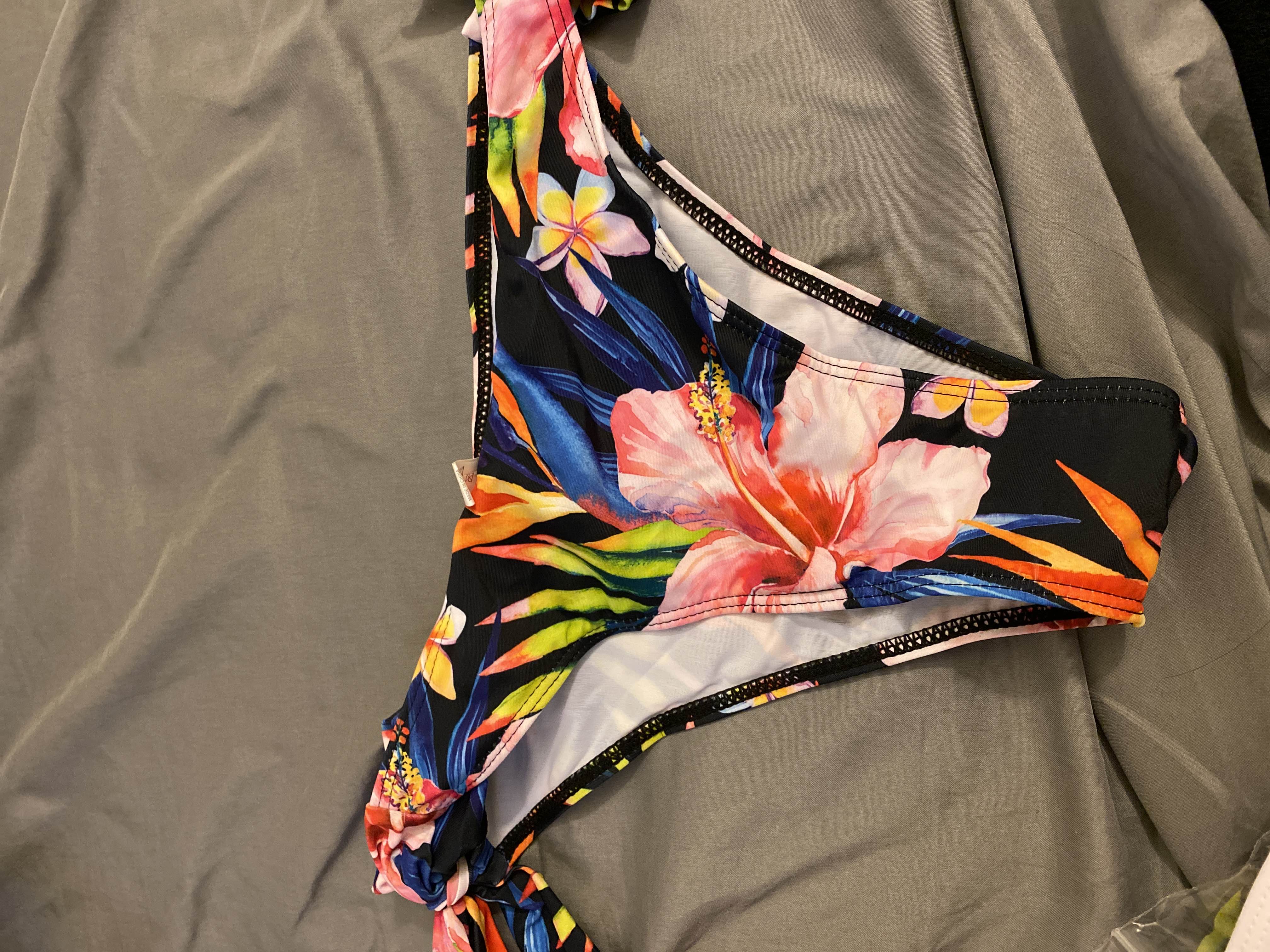 Pcs Tropical Print Tied Detail Bikini Set With Cover Up