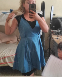 Robe Courte YA Los Angeles Taille S - Dos Bleu, Sans Manches, Neuve