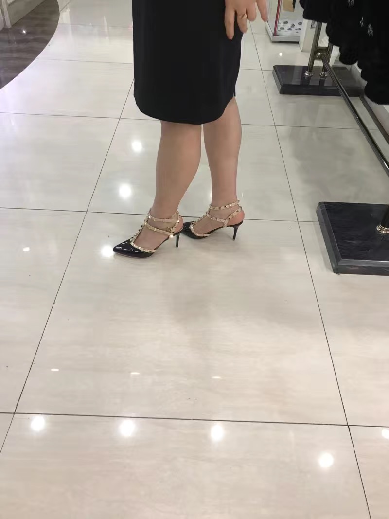 stiletto heels pointed toe