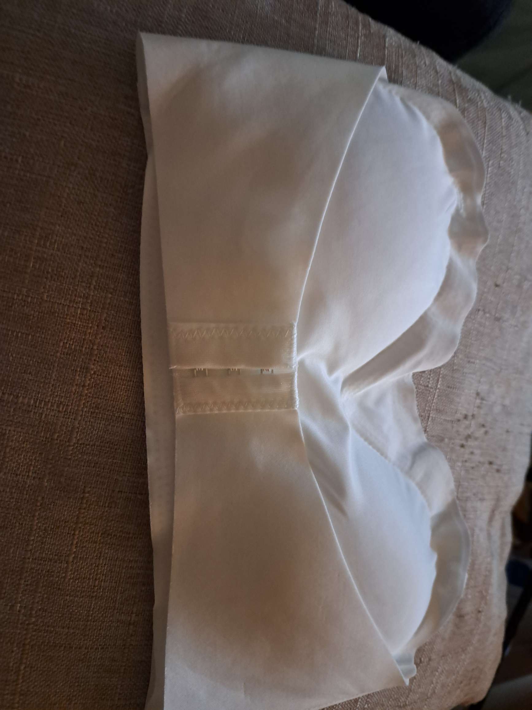 Multiway Wear Strapless Bra With Detachable Strap