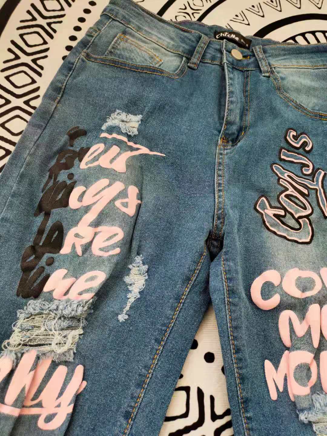 Letter Print Cutout Ripped Cuffed Jeans