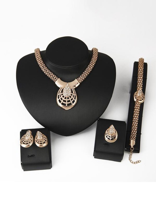 Gold Plated Retro Bridal Wedding Party Jewelry Spider Mask Necklace Earring Bracelet Ring Set Gifts Jewelry Accssories