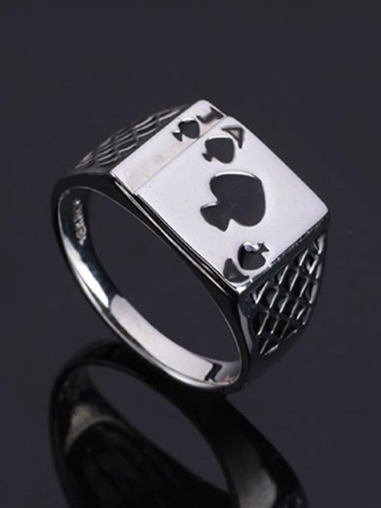 Hot Fashion New Personality Punk Style Spades Un corazón en forma de Poker Funny Anillos