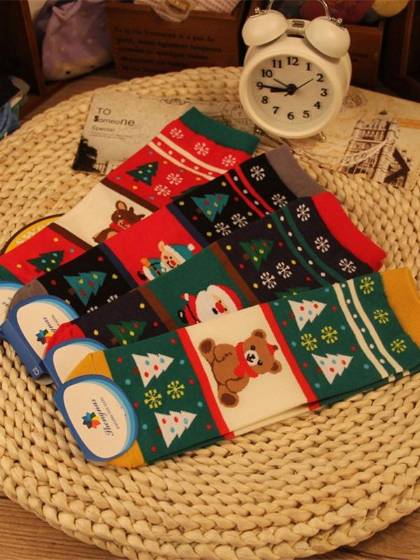 Weihnachts-Reihen-Karikatur-nette koreanische Damen-Mode-zufällige Auslese-Socken nette Baumwollsocken
