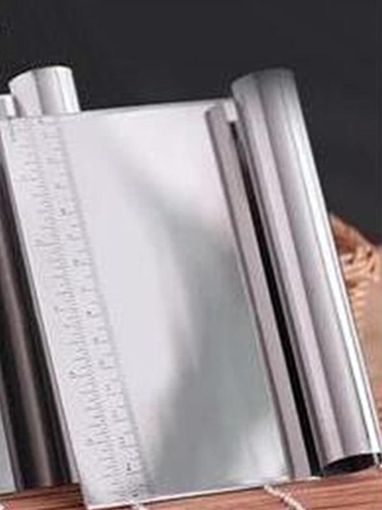 Ryðfrítt stál Pizza Deigsköfum Skeri Eldhús Mjöl sætabrauðskaka