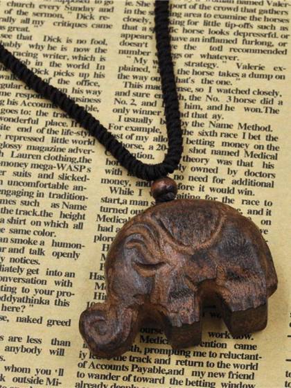 New Fashion Vintage Aromatherapy Hand Made Elephant Pendant Necklace Decoration  Hand Jewelry