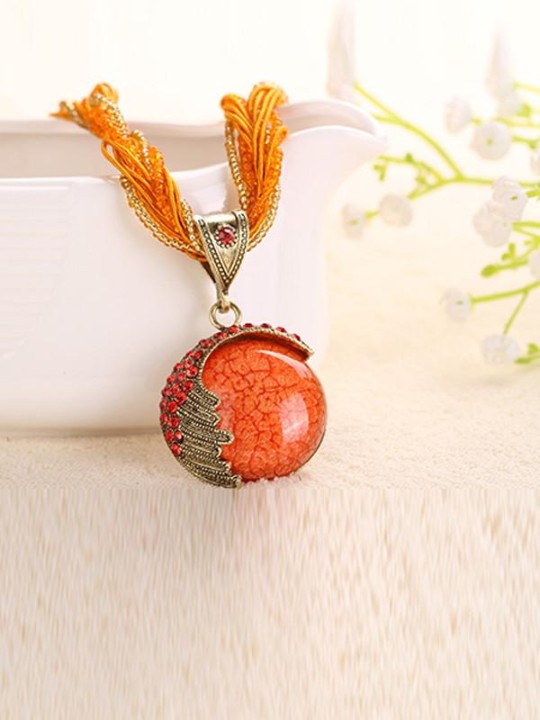 Cristal natural Pedra Antiga Bohemian Colar Mulheres Pingente Declaração Étnica Clavícula Colares Jóias