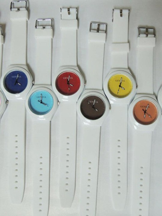 Relógio de pulso de quartzo analógico de banda de silicone de Genebra de moda feminina masculina