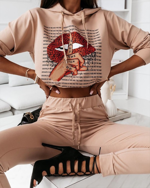 Conjunto de sudadera con capucha y bolsillo con cordón y estampado de letras de labios