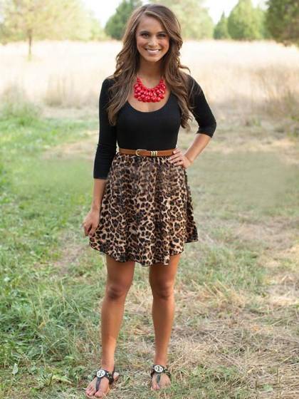 Damenmode Leopard Stitching Slim Fit Kleid häkeln Rundhalsausschnitt Tutu Minikleid