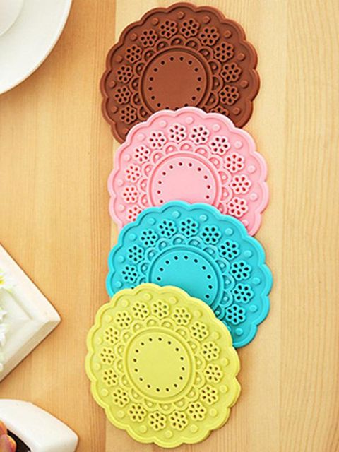 Nouveaux sous-verres en silicone chauds ronds tapis de coupe en dentelle couleur varient romantique élégant résistant aux taches