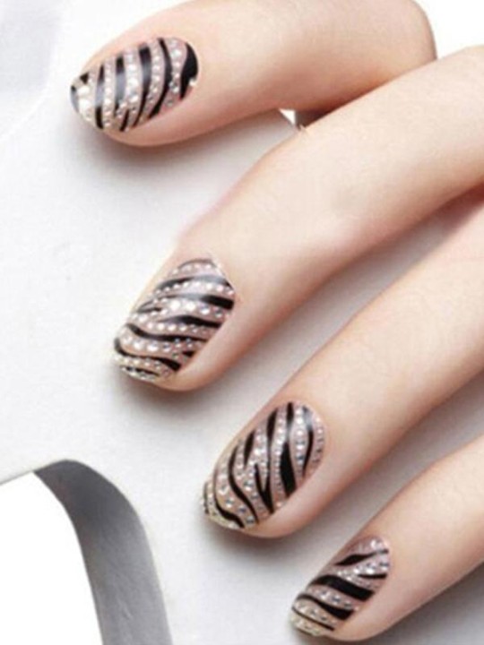 Naisten Zebra Strip 3D-DIY-tarra Kynsitaidetarrat Kynnet kääri kynsityökalut Manikyyri