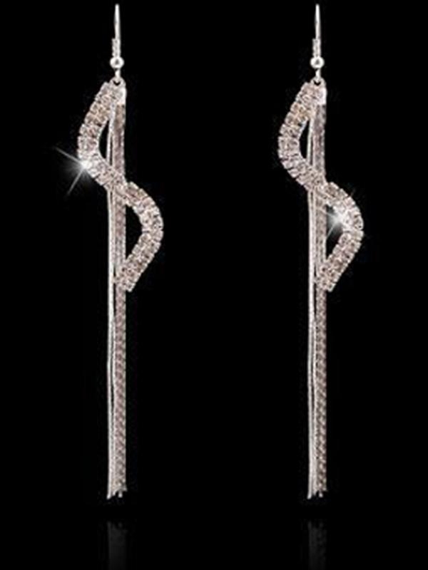 Kvennatíska Glæsileg eyrnasteins eyrnalokkar í laginu fyrir veisluna