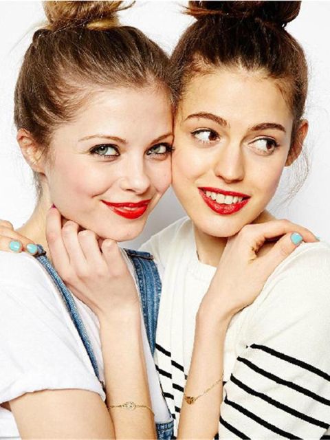 Unisex Mode 2 Stück Boho Herz Brief geprägt Charm Armband