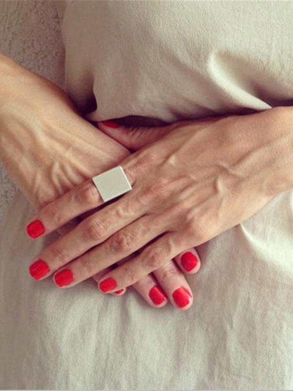 Dammode High Polish Punk Square Oversize Ring i 2 färg