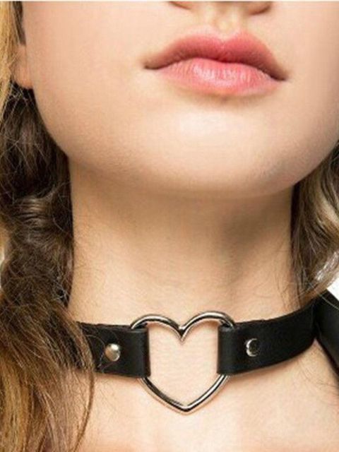 Collar punky del collar del anillo del corazón del remache del cuero del punky de la manera caliente de las mujeres
