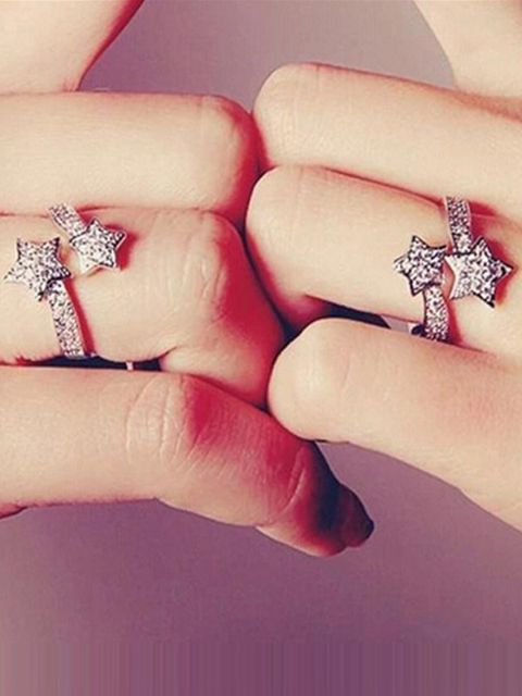 Crystals Around Stars Connected Top of Finger Midi Tip Above The Knuckle Rings