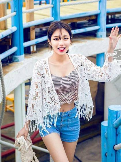 Sumar Openwork Tassel Loose Cardigan Stutt heklað blúndur Vintage blússa Wild Girl Beach Sun bolur