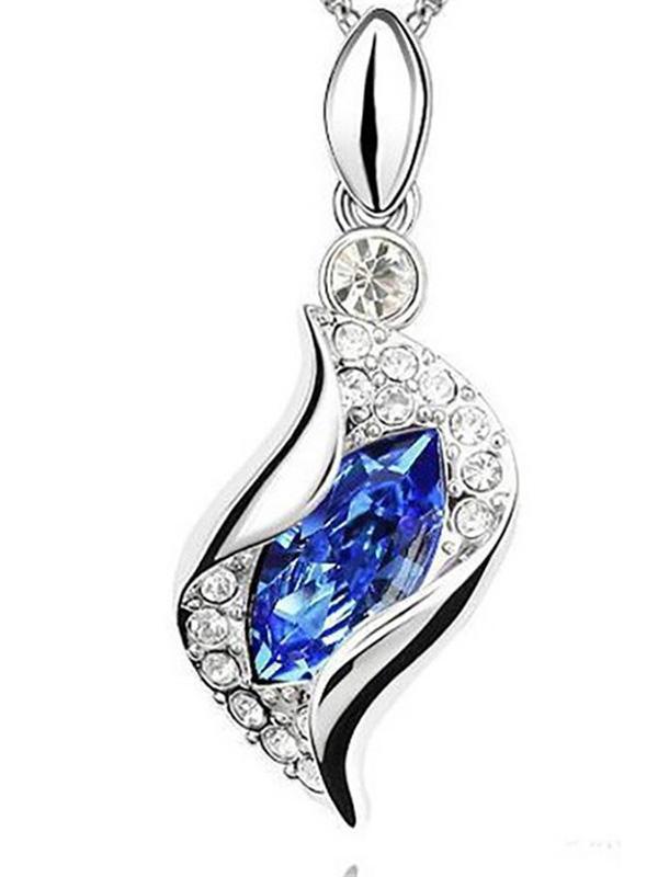 Women Fashion Jewelry Irregular Squre Crystal Rhinestone Pendant Necklace Chain Gift