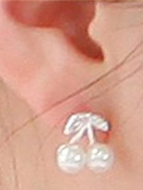 2015 Ný kóresk kvenna tískufegurð perluskartgripir Glæsilegir eyrnalokkar gjafir fyrir konur stelpur