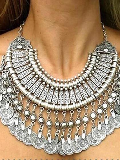 Nye vintage kvinders møntkvast udskåret legering kæde halskæder Retro legering mønt kvast halskæder