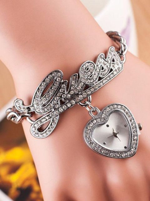 Ny ankomst Casual luksus metal hjerte vedhæng kvinder armbånd armbåndsure kvarts kjole ure