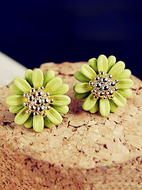 Nova personalidade linda flor margarida ear stud earrings