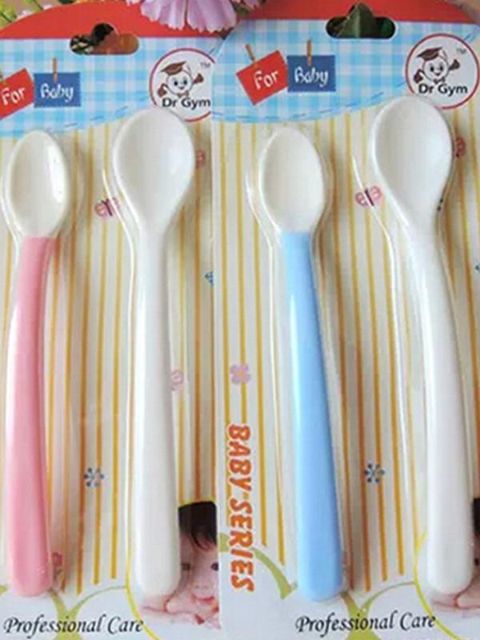 Nuevo Bebé de Seguridad de Silicona Suave Proteja las Encías Vajilla Cuchara Cuchara de Bebé (2 Cucharas / paquete)