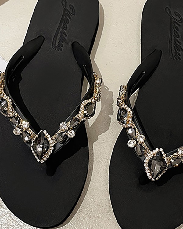 Chanclas con puntera decorada con diamantes imitación