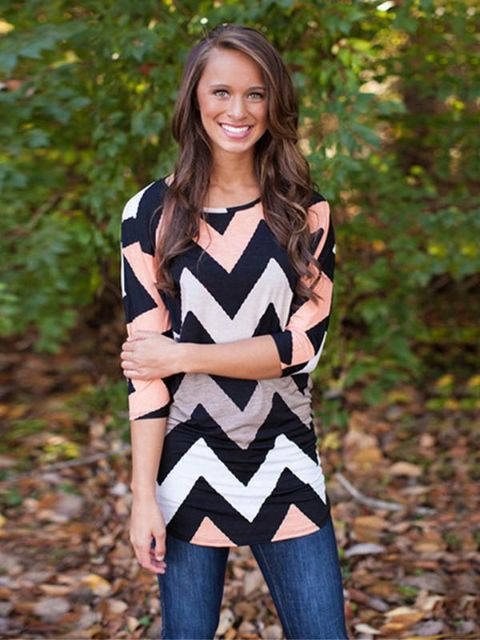 Camiseta con estampado ondulado Europa Cuello redondo Manga tres cuartos Camiseta de gran tamaño Tops Jersey