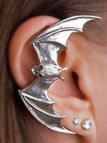 Fashion Unisex New Personality Punk Gothic Flying Bat Design Ear Clip Earrings