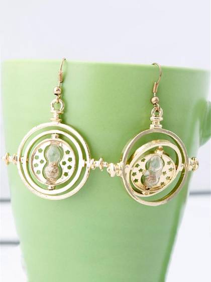 Fashion New Personality Punk Style Hourglass Time Converter Design Earrings