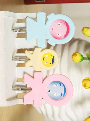 Creative Home Family Cute Design  Plastic Hooks