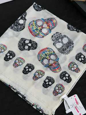 2015 Aestivo-autumnal Colorful Skull Twill Cotton Scarf Women Scarves Beach Towel Air-conditioned Sun-proof Cappa Gauze Kerchief