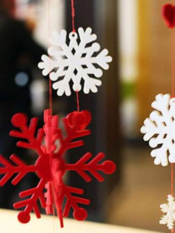 Large Snowflake Ornaments Hanging Home Decorations for Christmas Tree Party Window Display