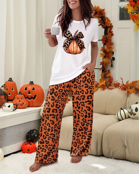 2 Pieces Outfit Pumpkin & Bowknot Print Short Sleeve Top and Leopard Print Elastic Waist Pants Set Casual Pajamas Set