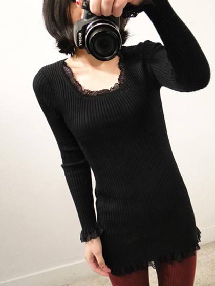 Women's Slim Fit Autumn Knit Sweater With Lace Trim Bottoming T-shirt Casual Long Style