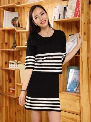 Fashion Casual Suit Sets 2 Pieces Warm Stripes Knit Sweater+ Short Knitted Dresses