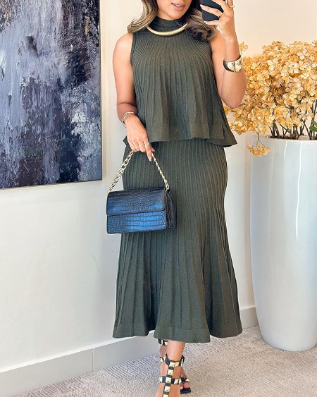 2 Pieces Outfit Sleeveless Loose A Line Pleated Knit Tank and High Waist Midi Fishtail Skirt Set