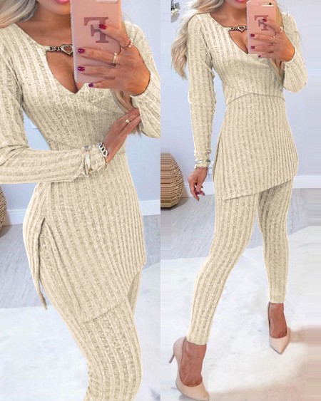 2 Pieces Outfit Heart Chain Decor Overlap V-Neck Slit Side Top and Elastic Waist Skinny Pants Set Casual Ribbed Set