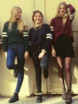 Women's Hot Fashion Simple Design Round Neck Sweaters