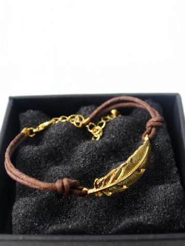 Unisex Fashion Boho Double Layer Leather Embossed Leaf  Bracelet