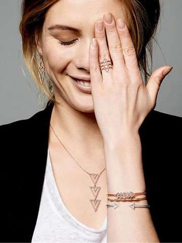 Women Fashion Sweet Golden Rhinestone Pendant Triangle Necklace Boho Party