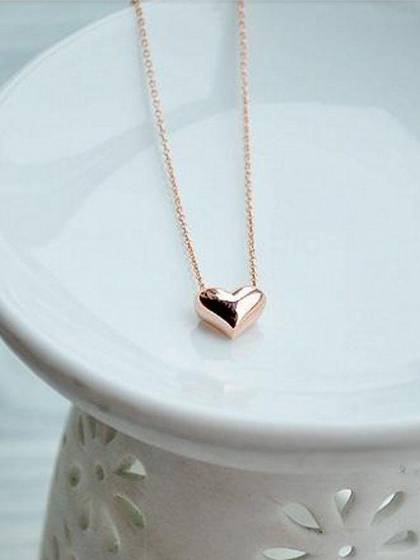 Charming Gold Plated Heart Womens Bib Statement Chain Jewelry Pendant Necklace
