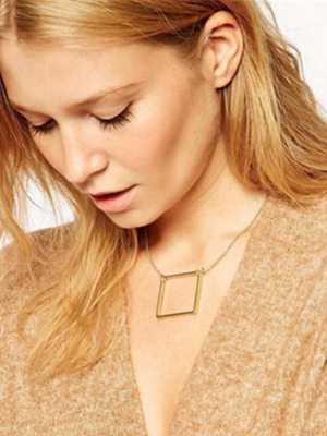 The New Elegant Womens Sweater Metal Pendant Chain Necklace Gift