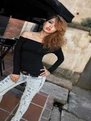 Women's Fashon Off Shoulder bottoming shirt Sexy Long Sleeve T-Shirt Slim Fit