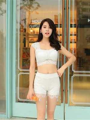 Women's Laced Padded Comfort Gather vest type Seamless Top Full Cup Sports  Bra