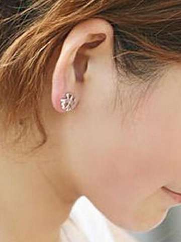 Fashion  New Hot Metal Clover  Pierced Stud Earrings Wholesales Jewelry