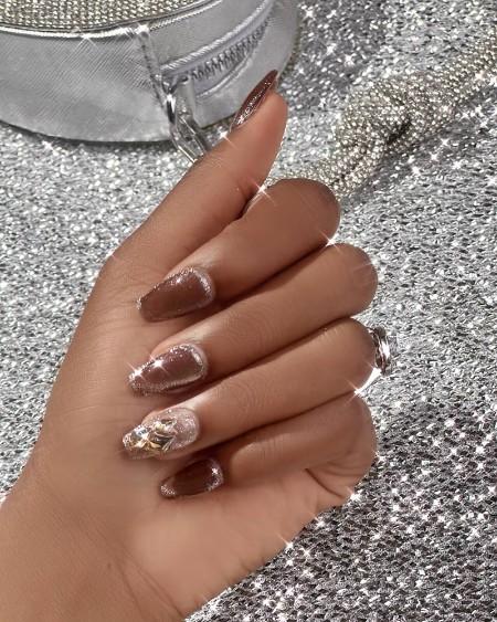 Short Press on Rhinestone Cat Eye Brown Vintage Everyday Look Nails