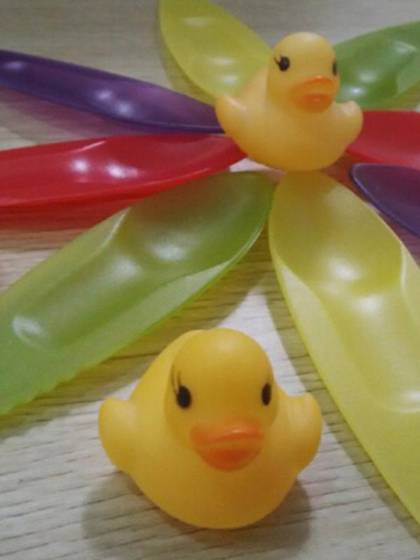 Creative Casual Simple Spoon Candy Color Plastic Kiwi Fruit Scoop Spoons